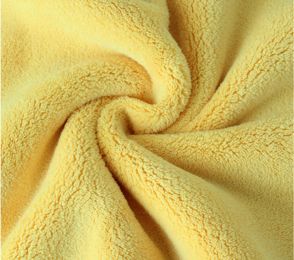 Pet bath towel, everyday drying – alternate view