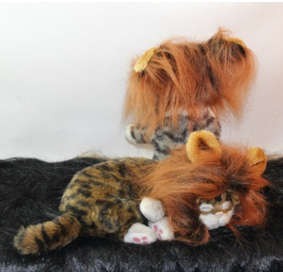 Lion mane costume hat, Halloween pet hat – alternate view