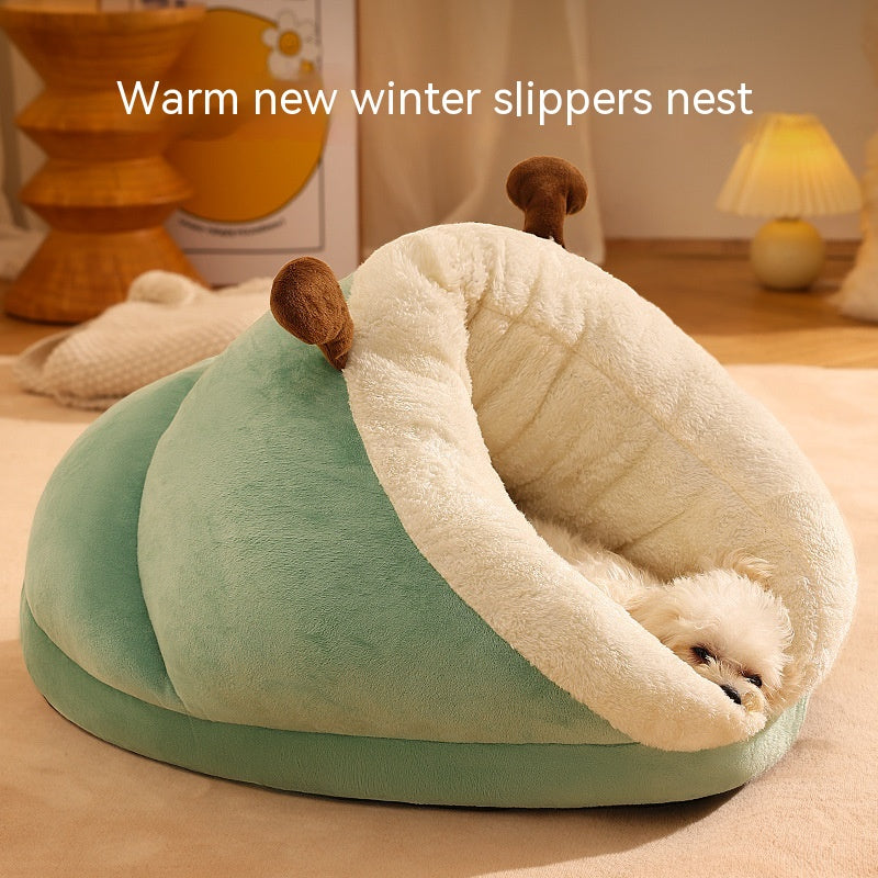 Winter pet slipper bed, cozy small nest – alternate view