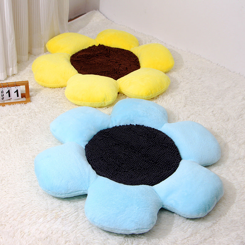 Round flower cat nest, warm plush all seasons – alternate view
