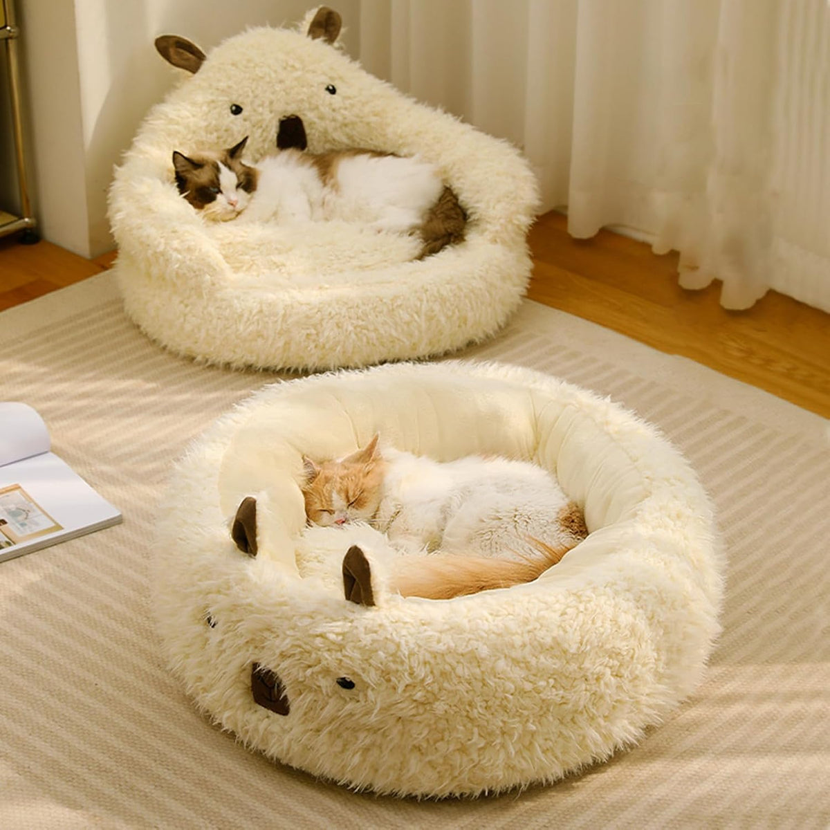 Alpaca plush pet bed, washable, anti-slip – alternate view